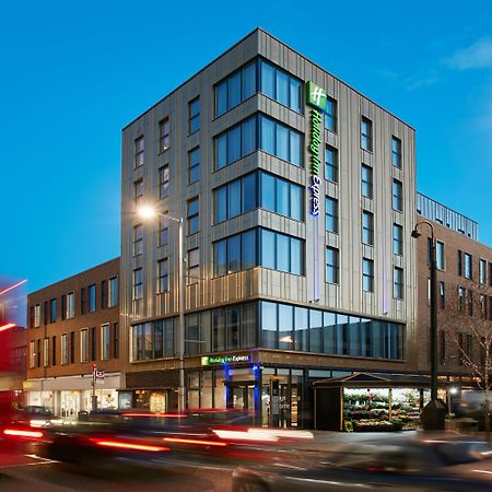 Holiday Inn Express London-Ealing, An Ihg Hotel Exterior foto