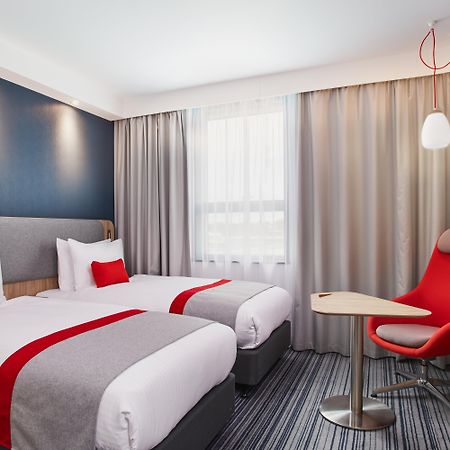 Holiday Inn Express London-Ealing, An Ihg Hotel Exterior foto